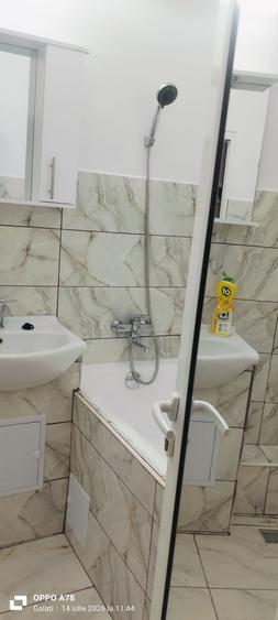 Garsonieră decomandată în Micro 21