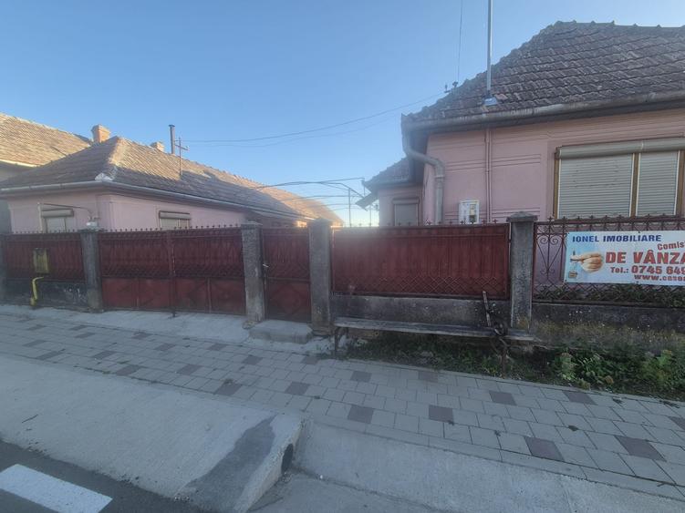 Casă individuală cu 4 camere cu Canalizare în Bucerdea Grânoasă