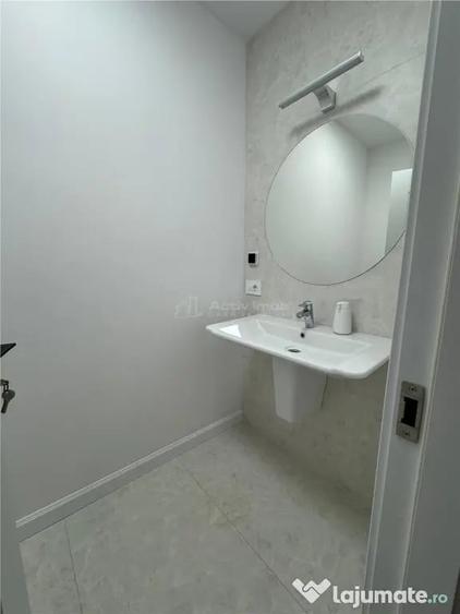 Casă cu 4 camere cu Teren 425 Mp în Mărăști