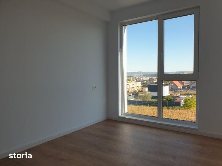 Apartament cu 3 camere decomandat în Rediu