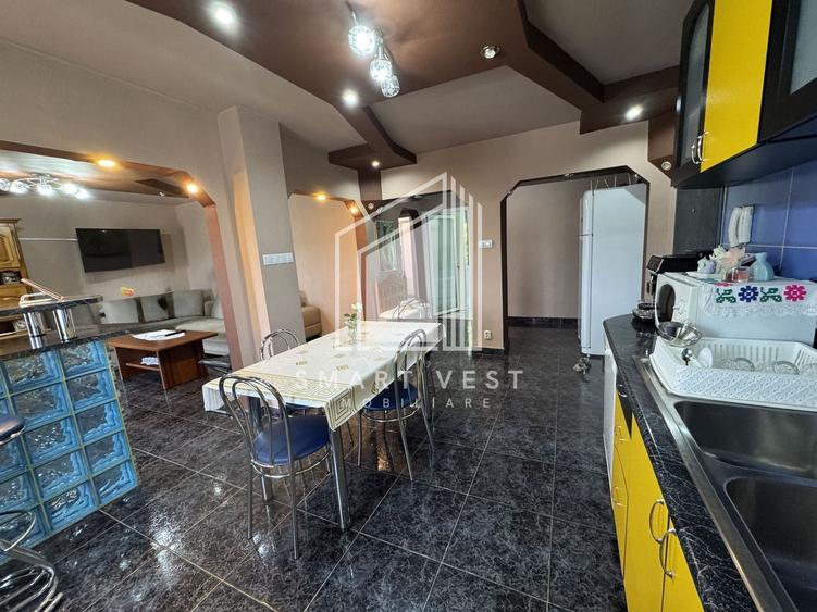 Apartament cu 4 camere decomandat în Micro 16
