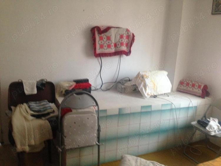 Casă cu 3 camere cu Teren 5000 Mp în Pătlăgeanca