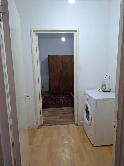 Apartament cu 2 camere semidecomandat în Rogerius
