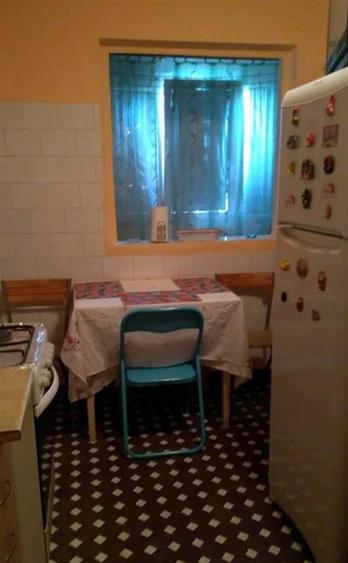 Apartament cu 2 camere decomandat în Berceni