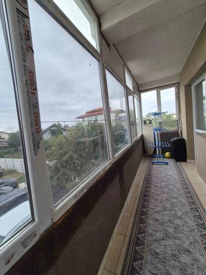 Apartament cu 2 camere semidecomandat în 1 Decembrie