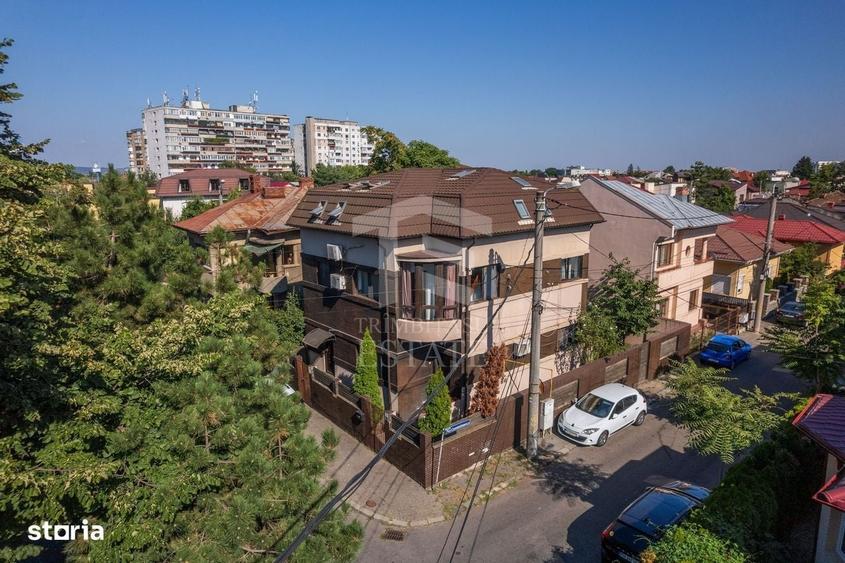 Casă cu 4 camere în Central