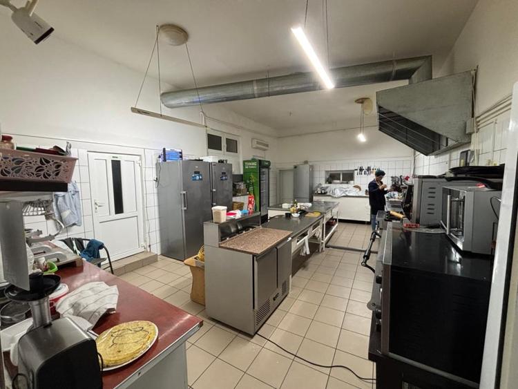 Spațiu comercial, de 381 mp, în Tecuci