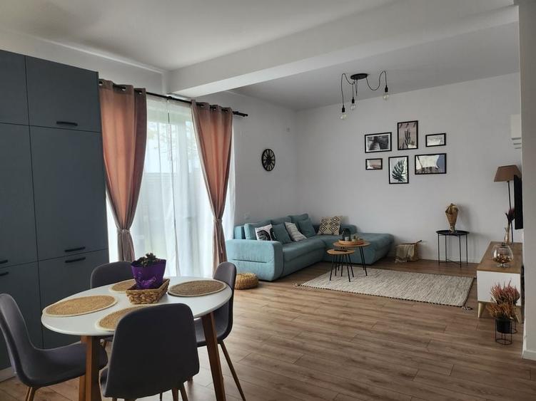 Casă cu 4 camere cu Teren 350 Mp în Tunari