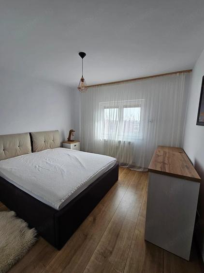 proximitate metrou , renovat + mobilat - 8