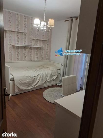 Apartament cu 3 camere decomandat în Banat