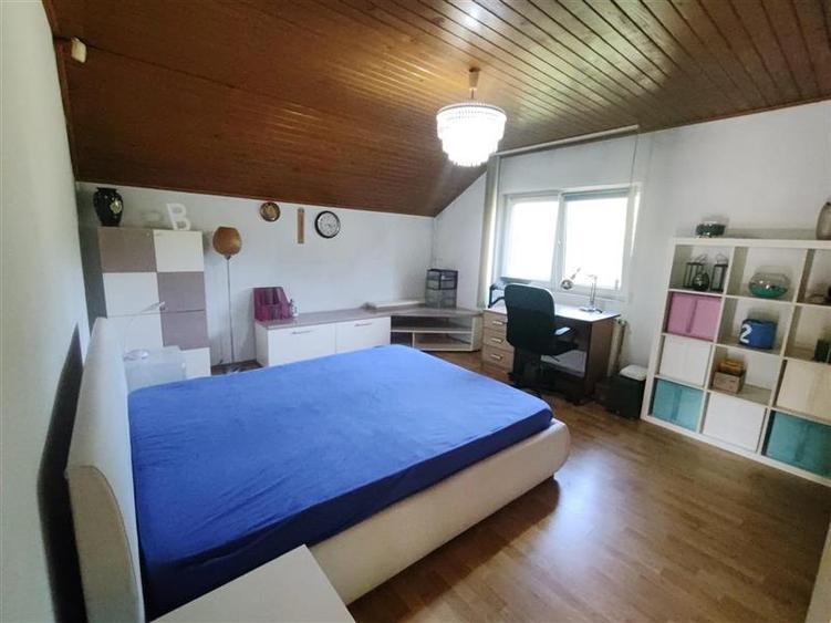 Casă individuală cu 5 camere cu Teren 1334 Mp în Telega