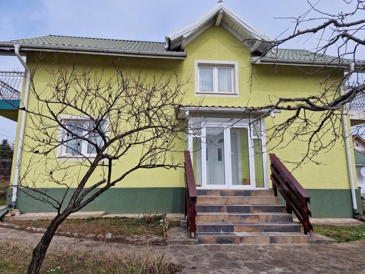 Casă individuală cu 5 camere cu Canalizare în Burdujeni