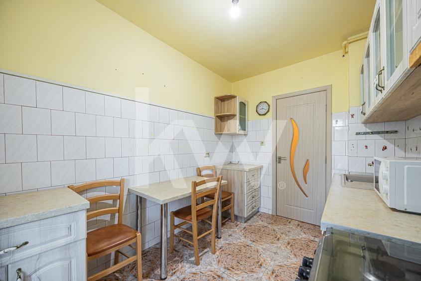 Vânzare apartament cu 2 camere,  2 balcoane, decomandat - zona Tractorul - 7