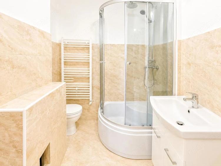Apartament cu 3 camere semidecomandat în Mărăței