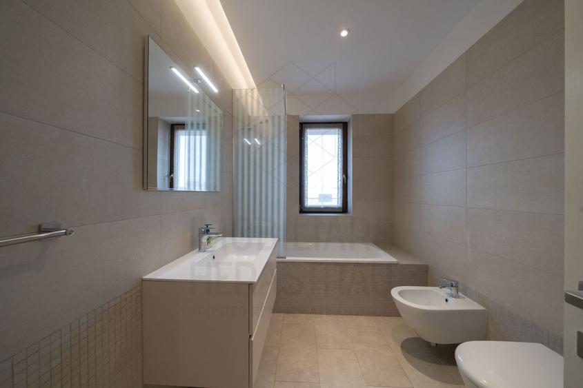 Apartament cu 3 camere decomandat în Herăstrău