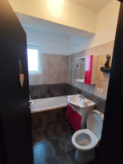 Apartament cu 2 camere decomandat în Exterior Vest