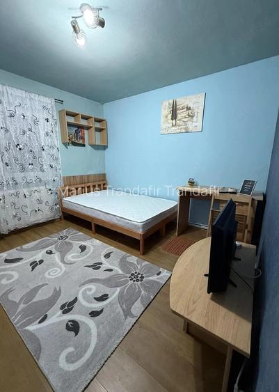 Garsonieră decomandată în Central