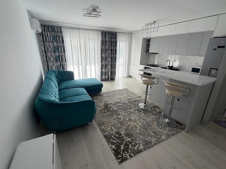 Apartament cu 3 camere decomandat în Vest