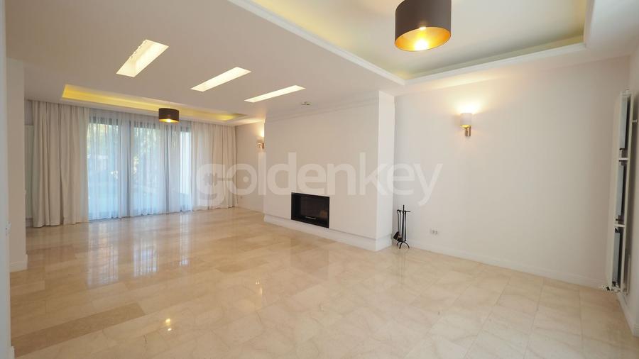 Duplex cu 5 camere cu Canalizare în Pipera