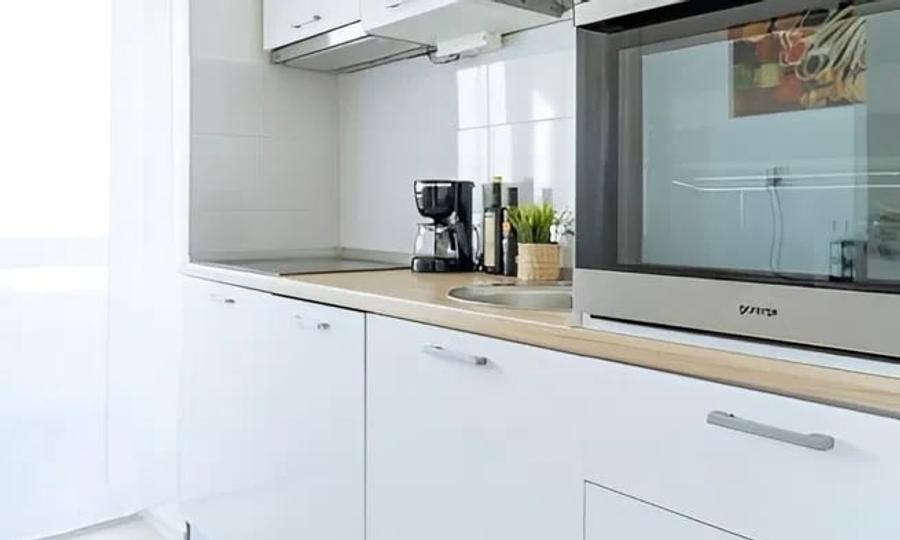 Apartament cu 3 camere decomandat, mobilat în P-ța Romană