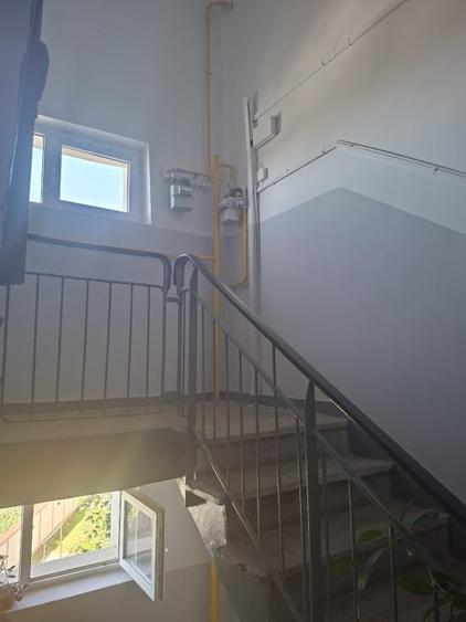 Apartament cu 4 camere decomandat în Lăpuș Argeș