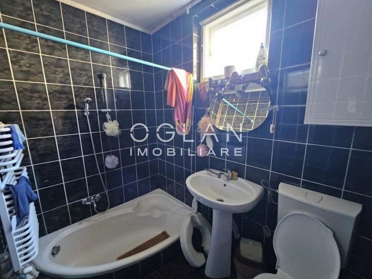 Casă individuală cu 3 camere cu Canalizare în Calea Dumbrăvii