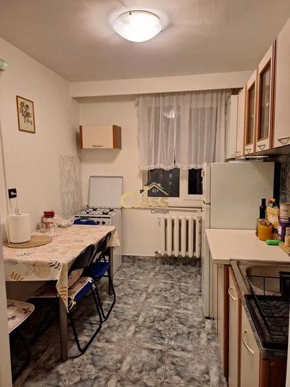 Apartament cu 2 camere semidecomandat, mobilat în Mărăști