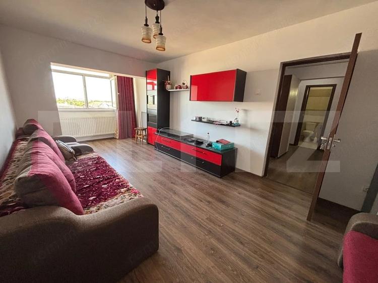 Apartament cu 2 camere decomandat în Micro 6