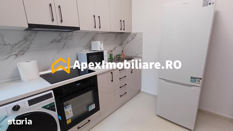 Apartament cu 3 camere semidecomandat în Ștefan cel Mare