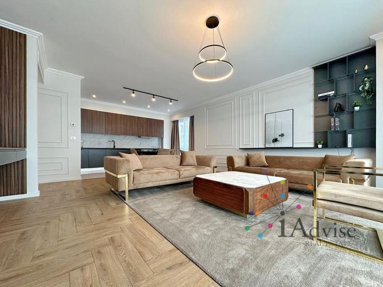 Apartament cu 3 camere decomandat, mobilat în Central