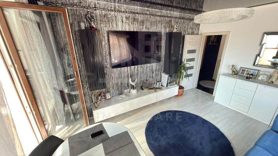 Apartament cu 2 camere semidecomandat, mobilat în Cornitoiu