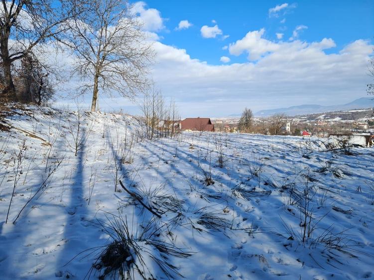 Teren Construcții intravilan de 2800 mp, în Bran