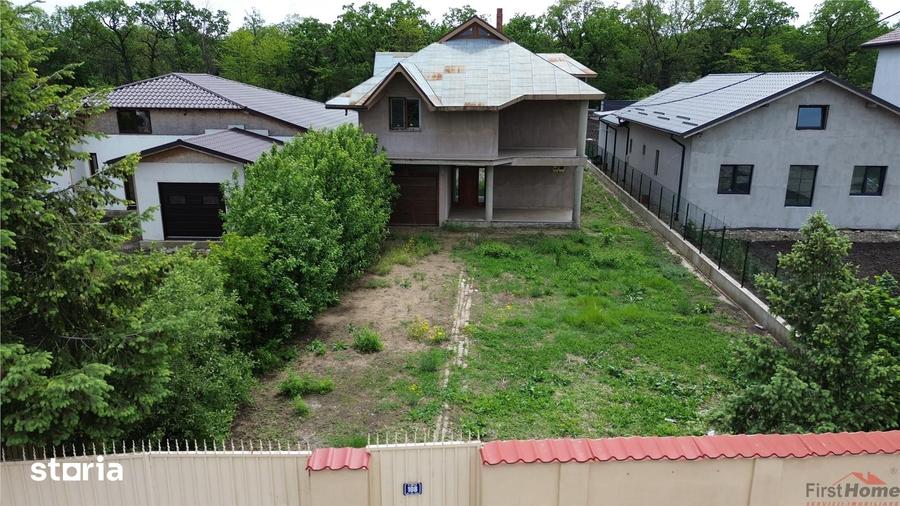 Casă cu 6 camere cu Teren 1012 Mp în Vânători