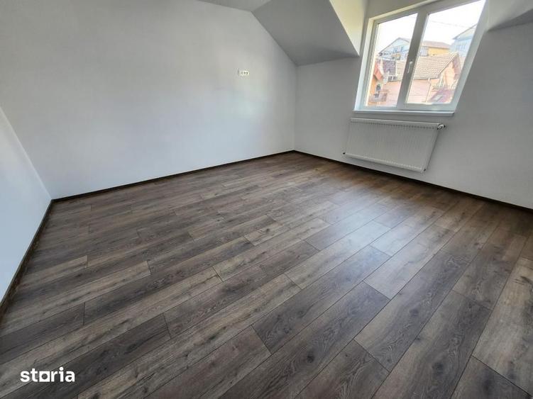 Spațiu comercial, de 242 mp, în Central