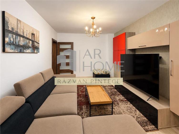 Apartament cu 3 camere decomandat, mobilat în Cantacuzino