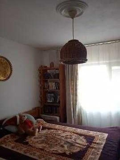 Apartament cu 3 camere decomandat în Autogară