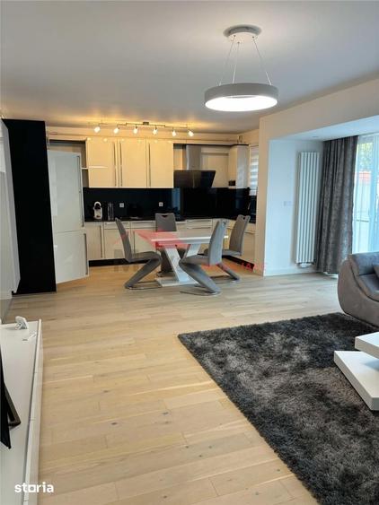 Casă cu 3 camere cu Teren 200 Mp în Central