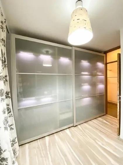 Apartament cu 3 camere decomandat în Unirii