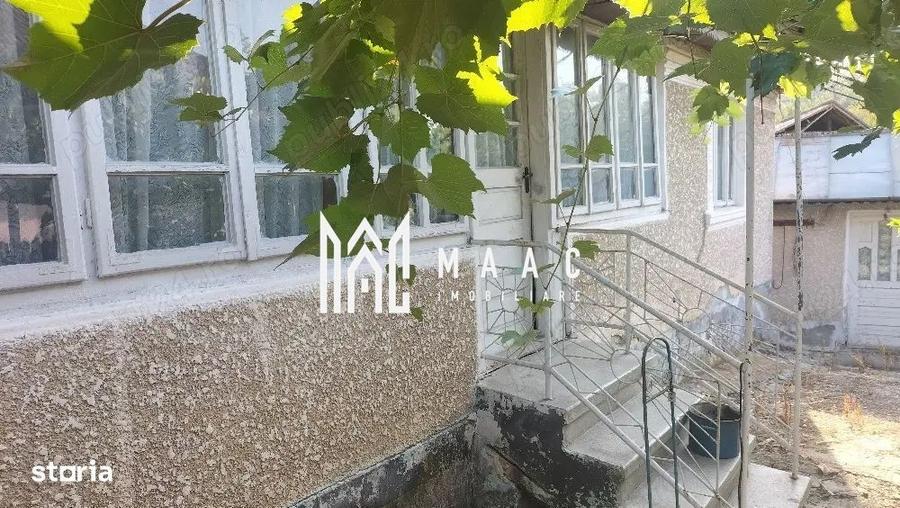 Casă cu 3 camere cu Teren 5000 Mp în Livezi