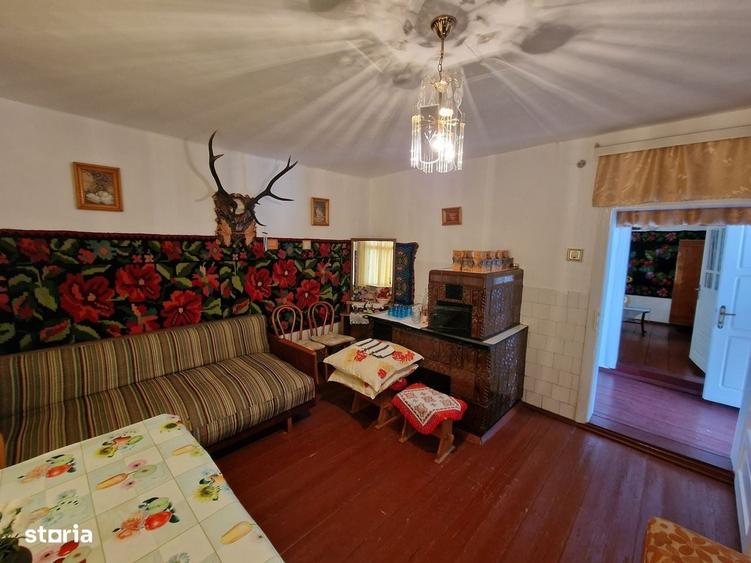 Casă cu 4 camere cu Teren 2676 Mp în Central