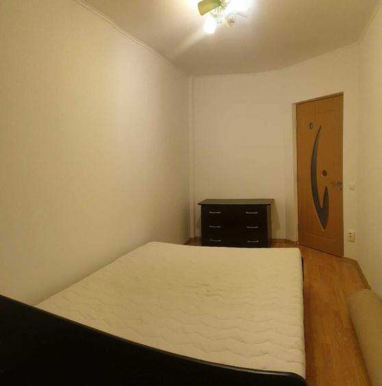 Apartament cu 3 camere decomandat în Exterior Vest