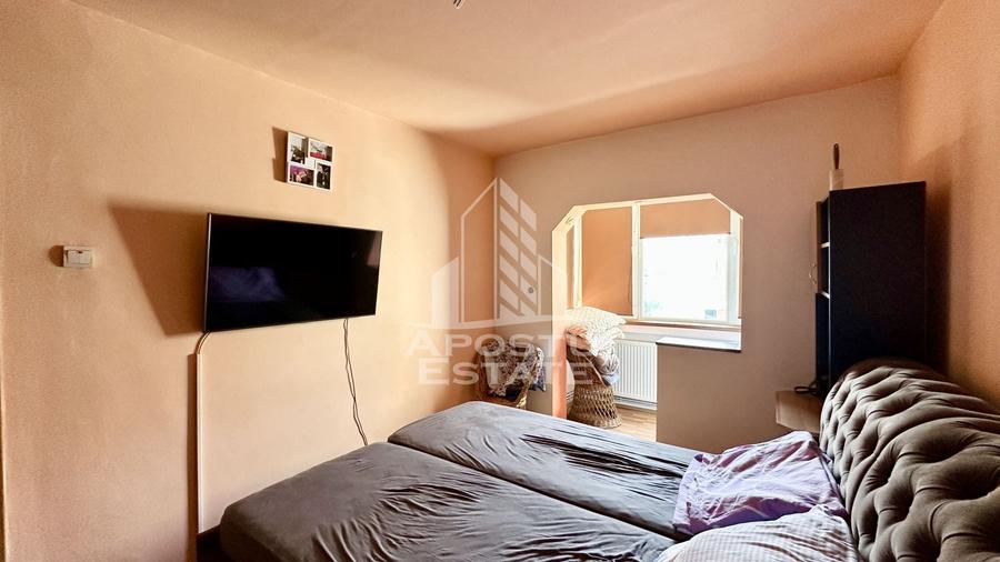 Apartament de vanzare cu 3 camere, decomandat,  Aradului  Timisoara - 9