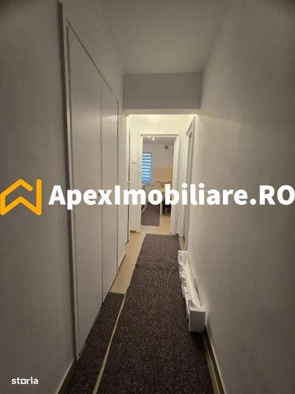 Apartament cu 3 camere decomandat în Drumul Taberei