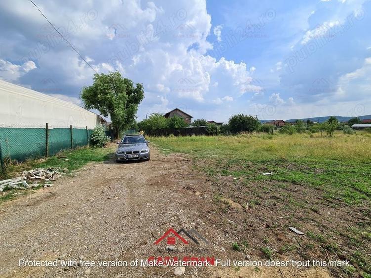 Casă cu Teren 925 Mp în Bănești