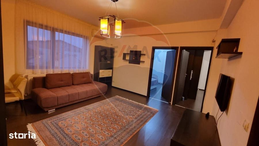 Apartament cu 3 camere în Dămăroaia
