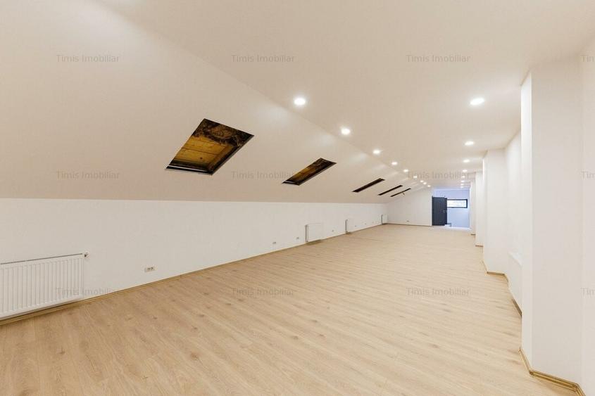 Spațiu comercial, de 120 mp, în Sinaia