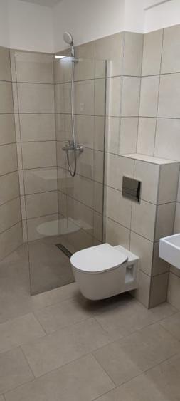 Apartament cu 2 camere circular, mobilat în Est