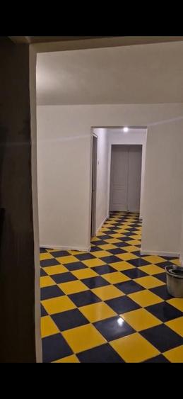Apartament cu 4 camere decomandat în Ferentari