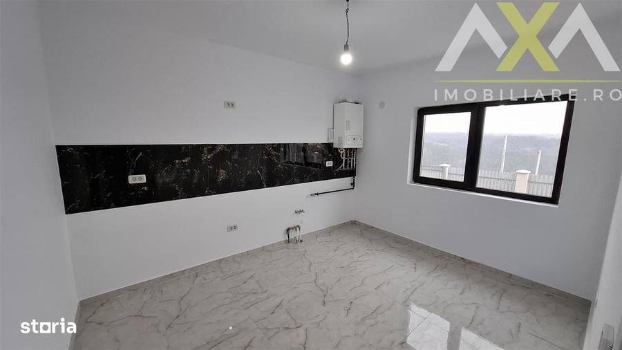 Casă cu 4 camere în Uricani
