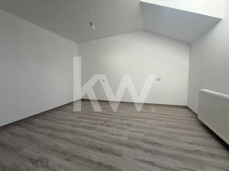 Apartament cu 3 camere semidecomandat în Stupini
